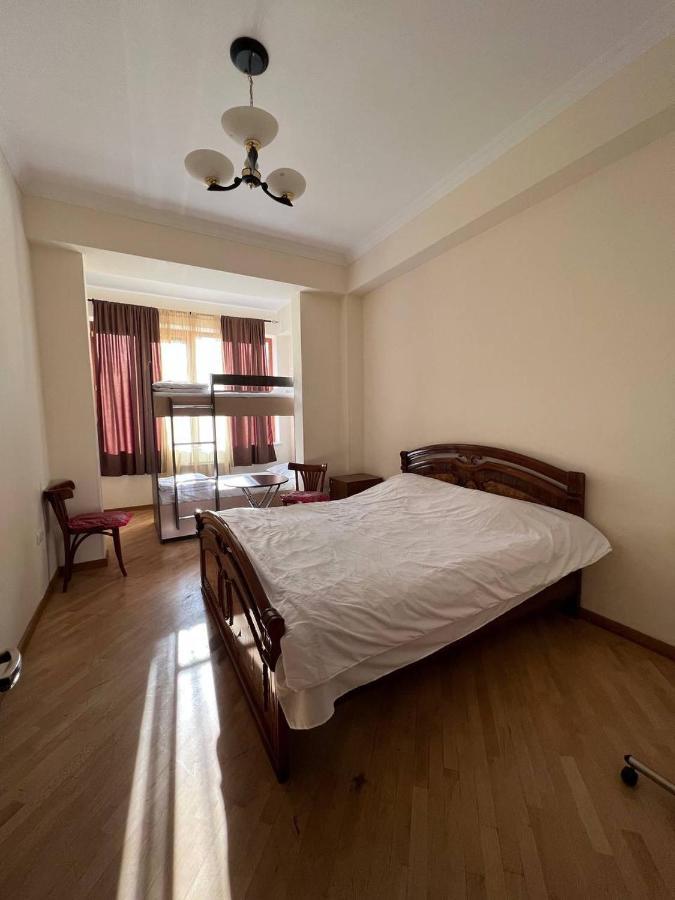 Arevahostel&Apartment Yerevan Exterior photo
